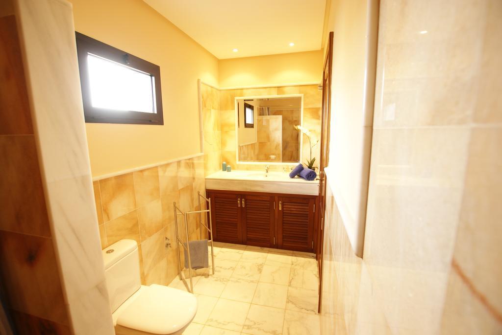 Villa Alejandro Playa Blanca (Lanzarote) Quarto foto